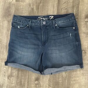 Seven7 Weekend Shorts Rolled Cuff Size 12